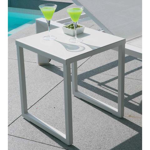 lounge chair small side table poolside